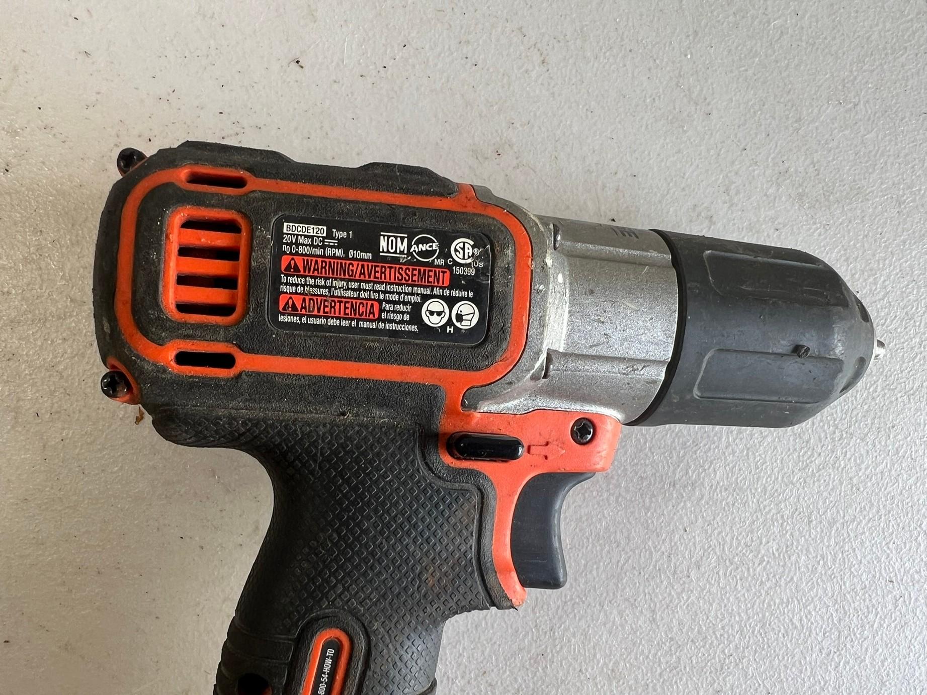 BLACK & DECKER DRILL - BDCDE120 - 20V