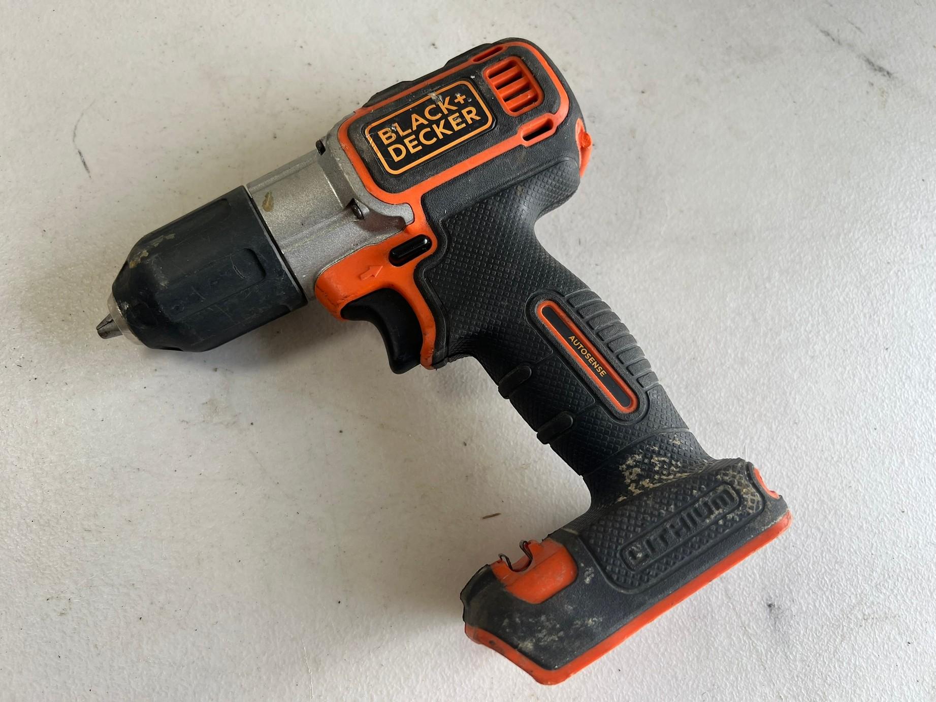 BLACK & DECKER DRILL - BDCDE120 - 20V