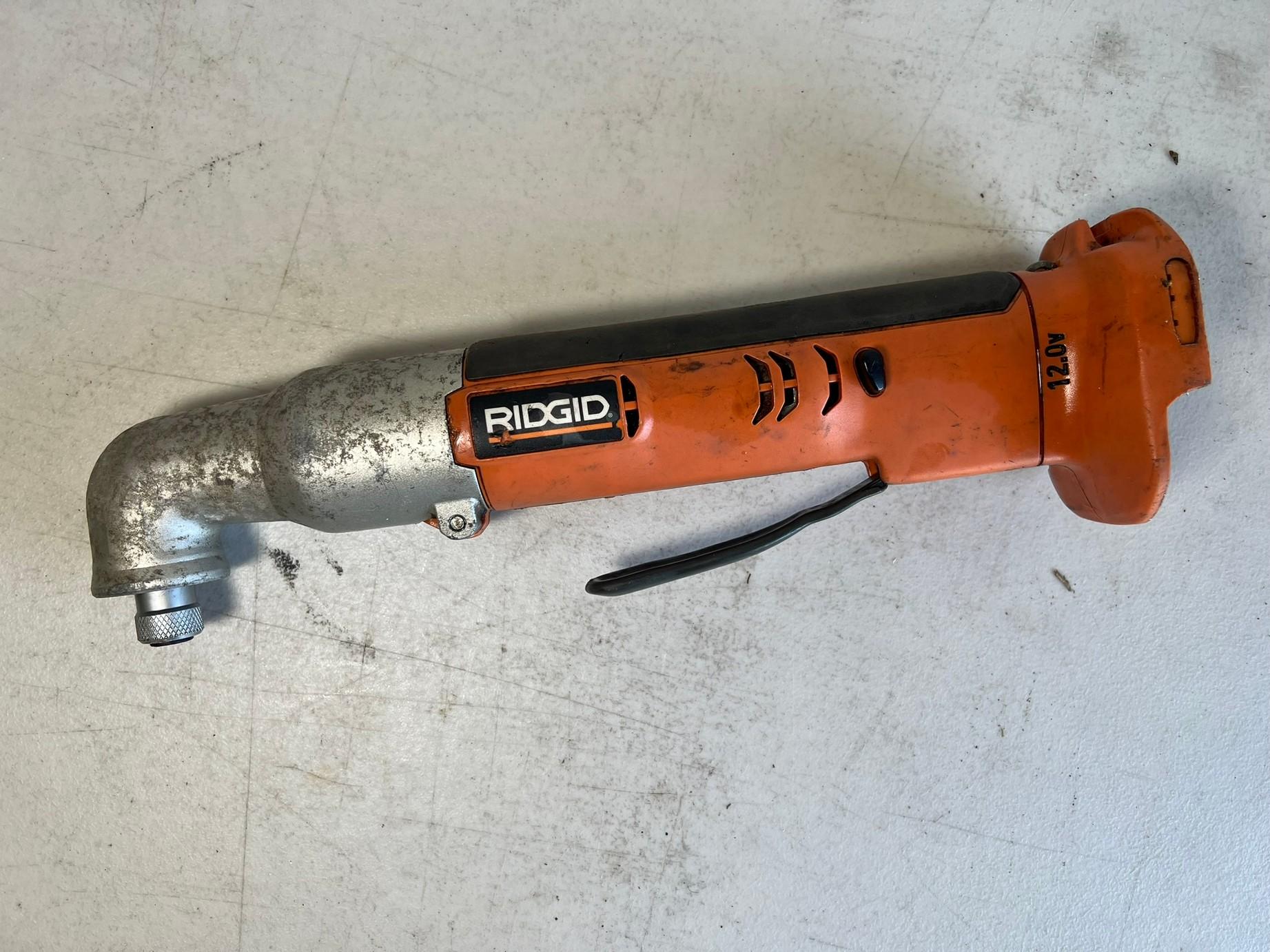 RIDGID 12V ANGLE DRILL - R82233