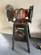 CENTRAL MACHINERY 8" BENCH GRINDER - 3/4HP - WITH STAND