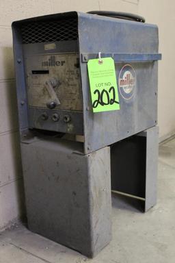 Miller AC Arc Welder Model M-180