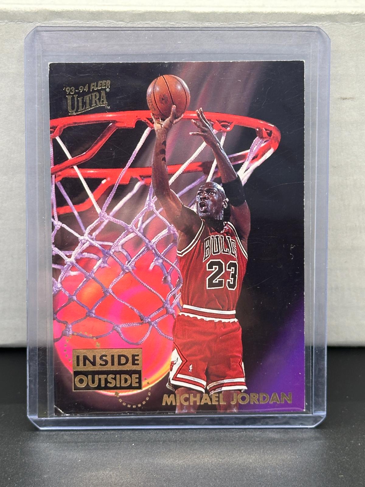 Michael Jordan 1993-94 Fleer Ultra Inside Outside Insert #4