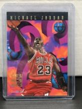 Michael Jordan 1995 NBA Hoops Crunchers Insert #1