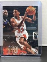 Scottie Pippen 1996-97 Fleer #15