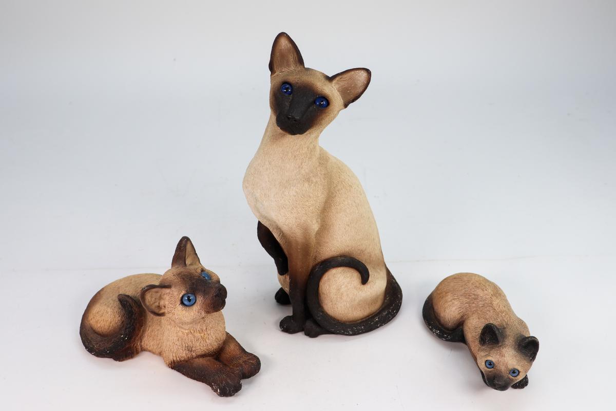 Siamese Cat Sculptures