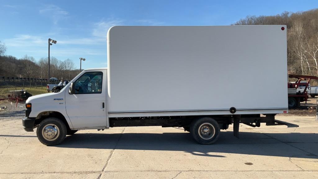 2015 Ford E350 Box Van