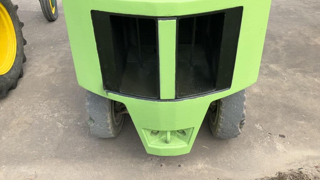 2001 Clark Fork Lift