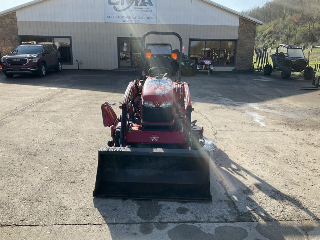 Massey GC1705 Tractor