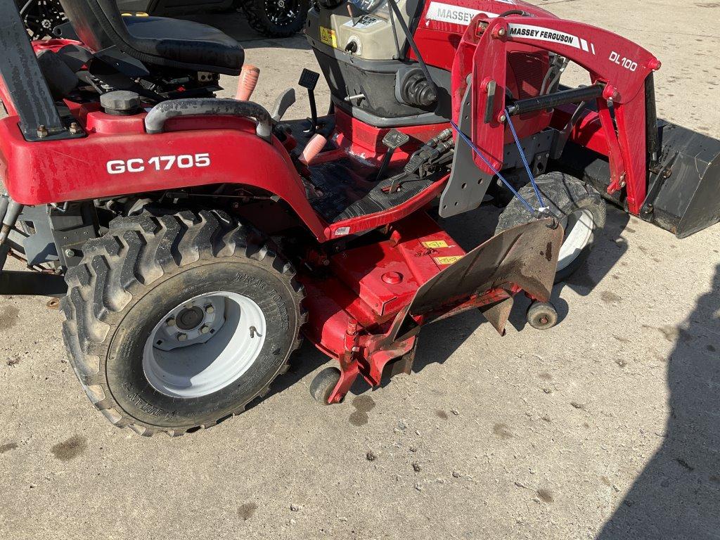 Massey GC1705 Tractor