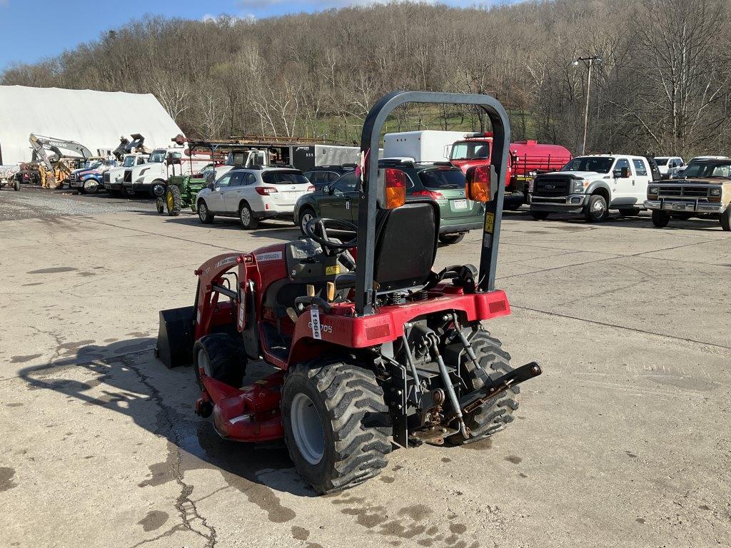 Massey GC1705 Tractor