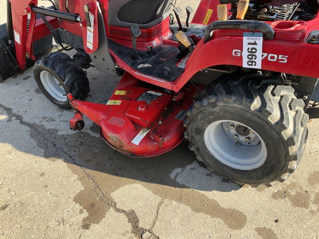 Massey GC1705 Tractor