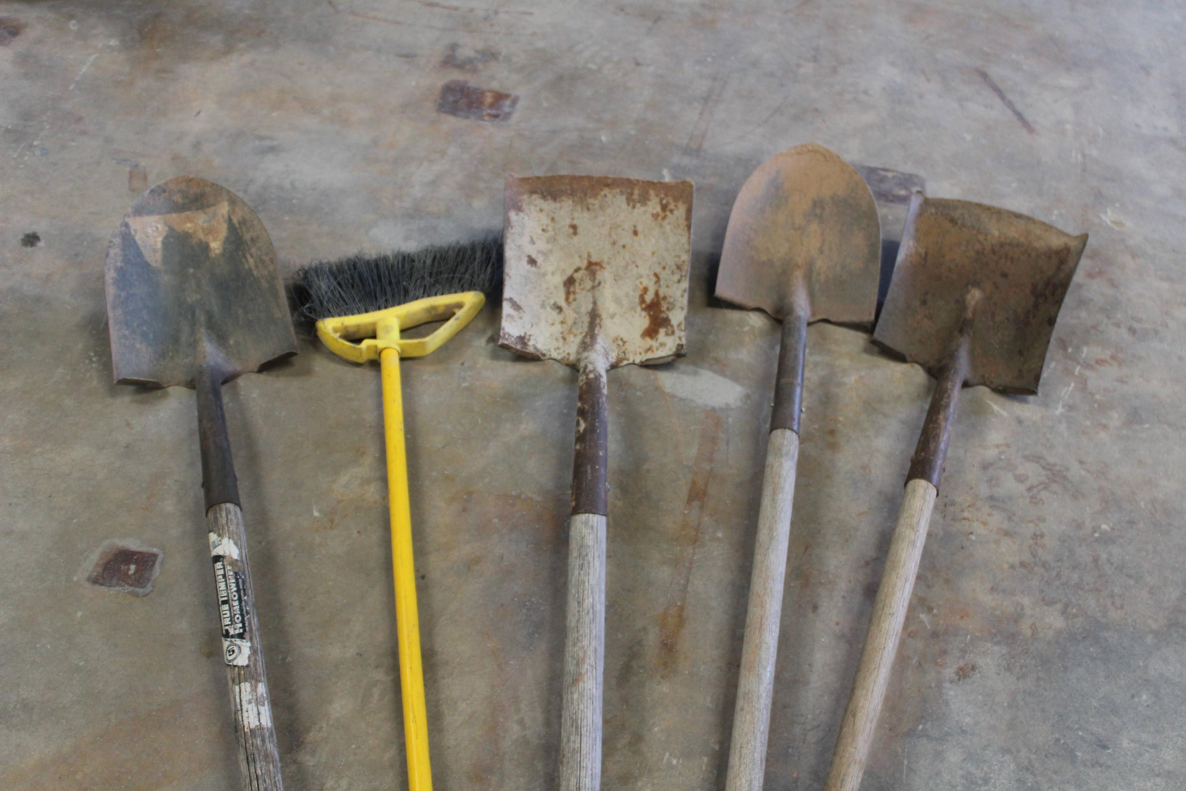 Assorted Lot of Construction Tools