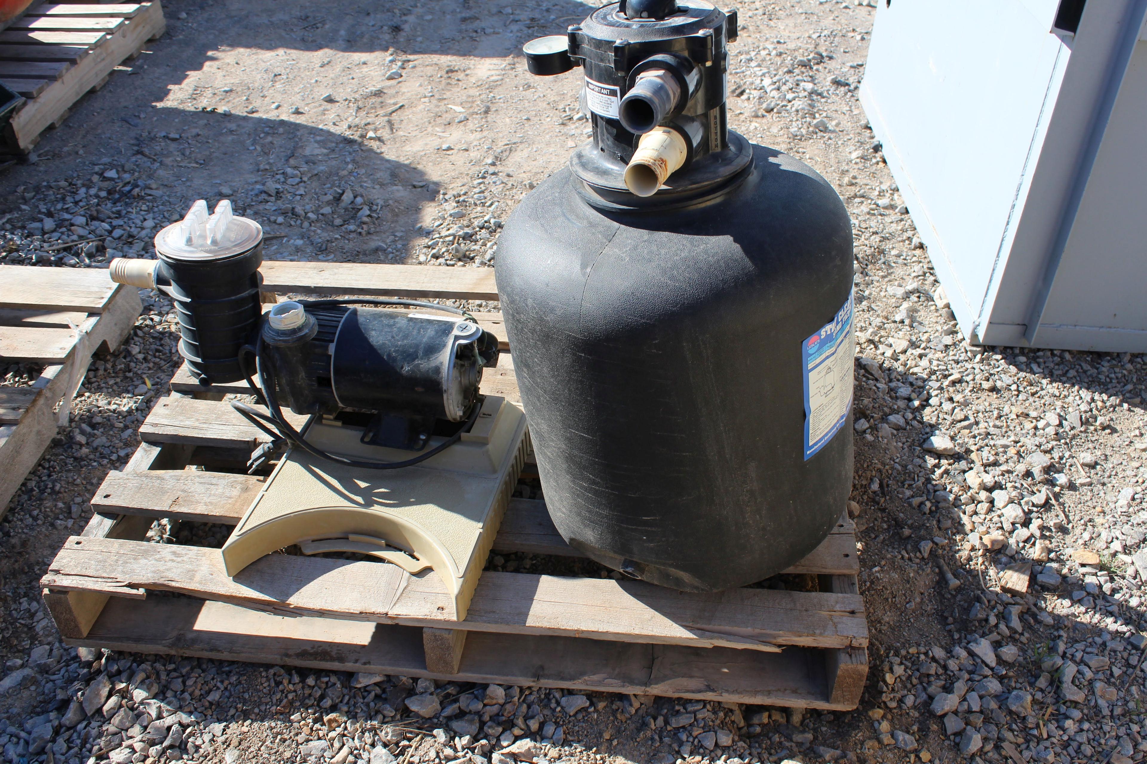 Leslie's Stay Clear AG Sand Filter