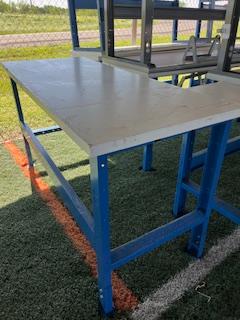 Shop table - adjustable height