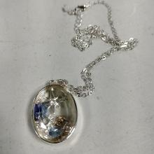 Liquid filled pendant necklace
