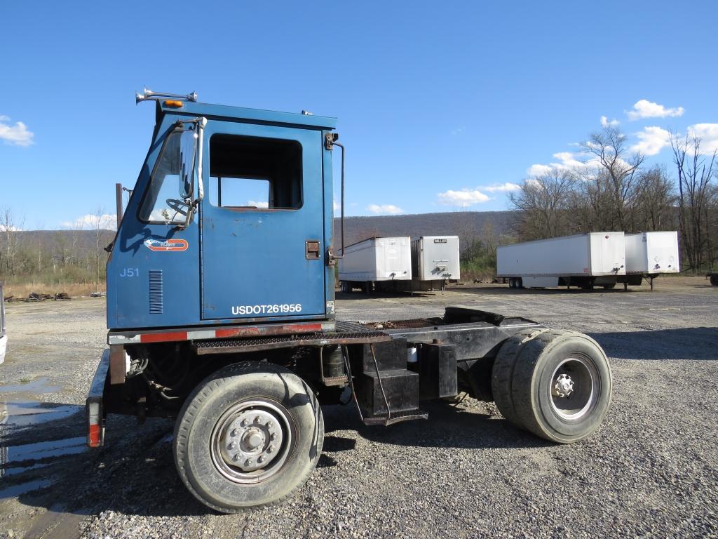 1987 Ottawa Jockey Truck