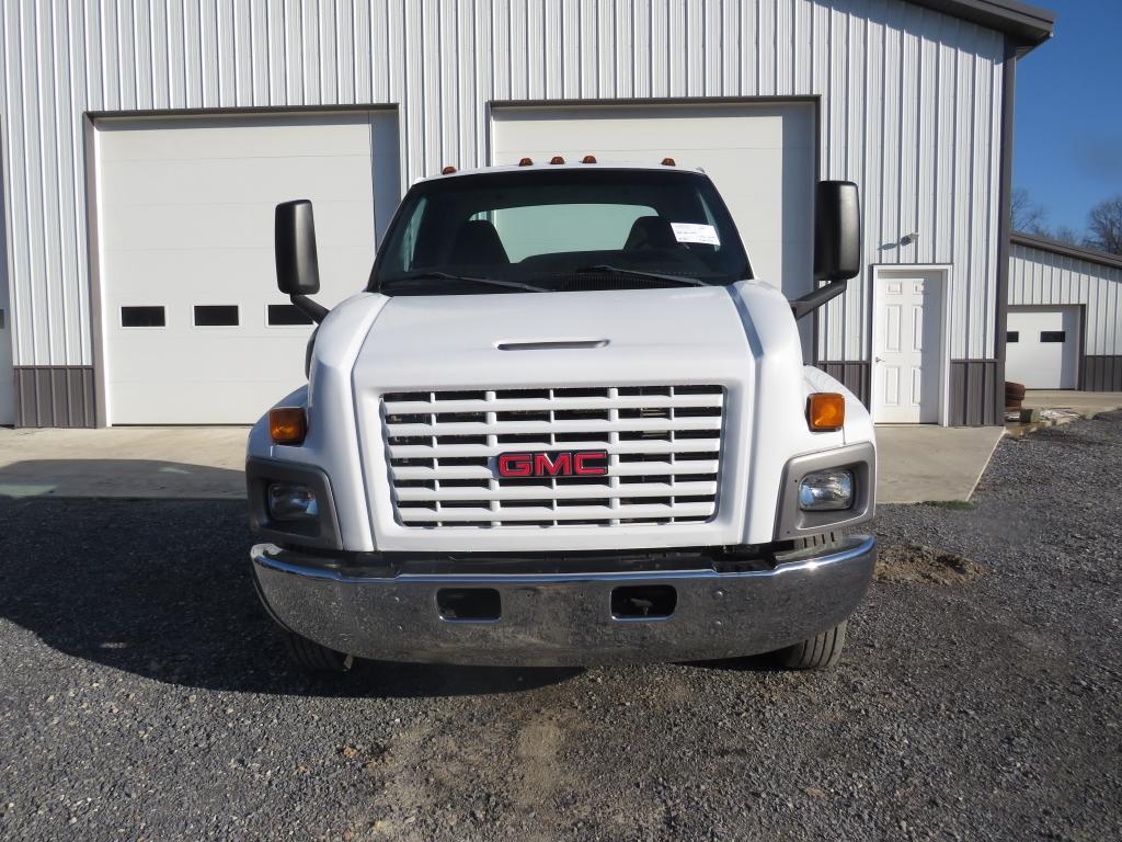 2004 GMC 6500