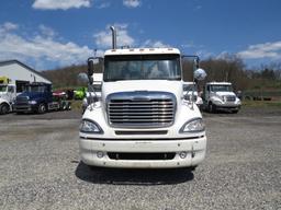 2003 Freightliner Coumbia