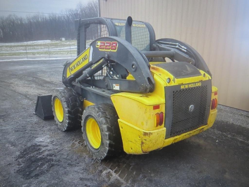 New Holland, L228 Skid Steer