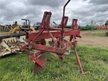 Massey Ferguson MF345 Plow