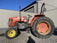 Kubota M4900 Tractor