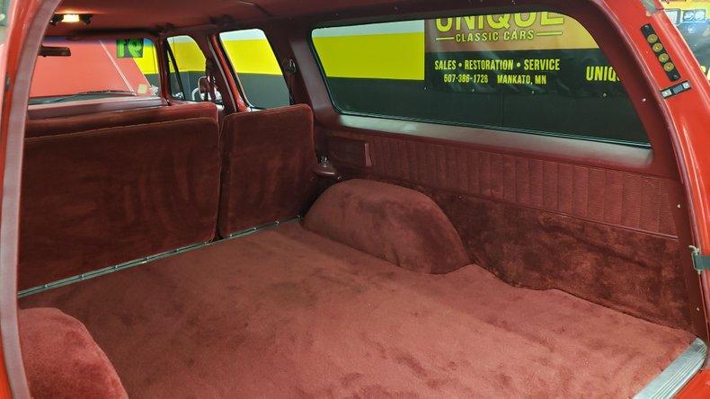 1991 Chevrolet Suburban, 5.7 V8, Cold AC!