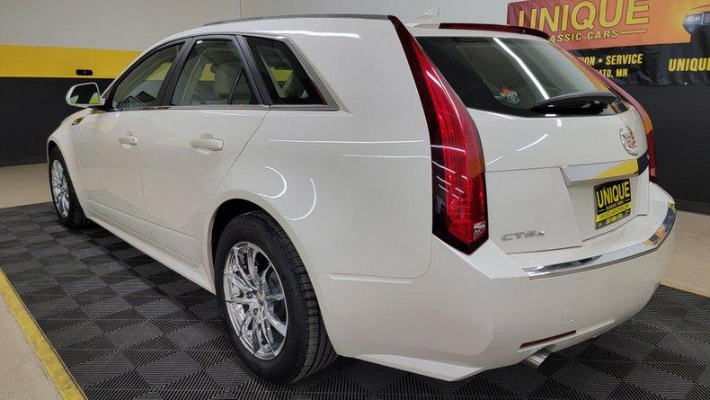 2010 Cadillac CTS AWD Wagon, only 31k ACTUAL MILES!