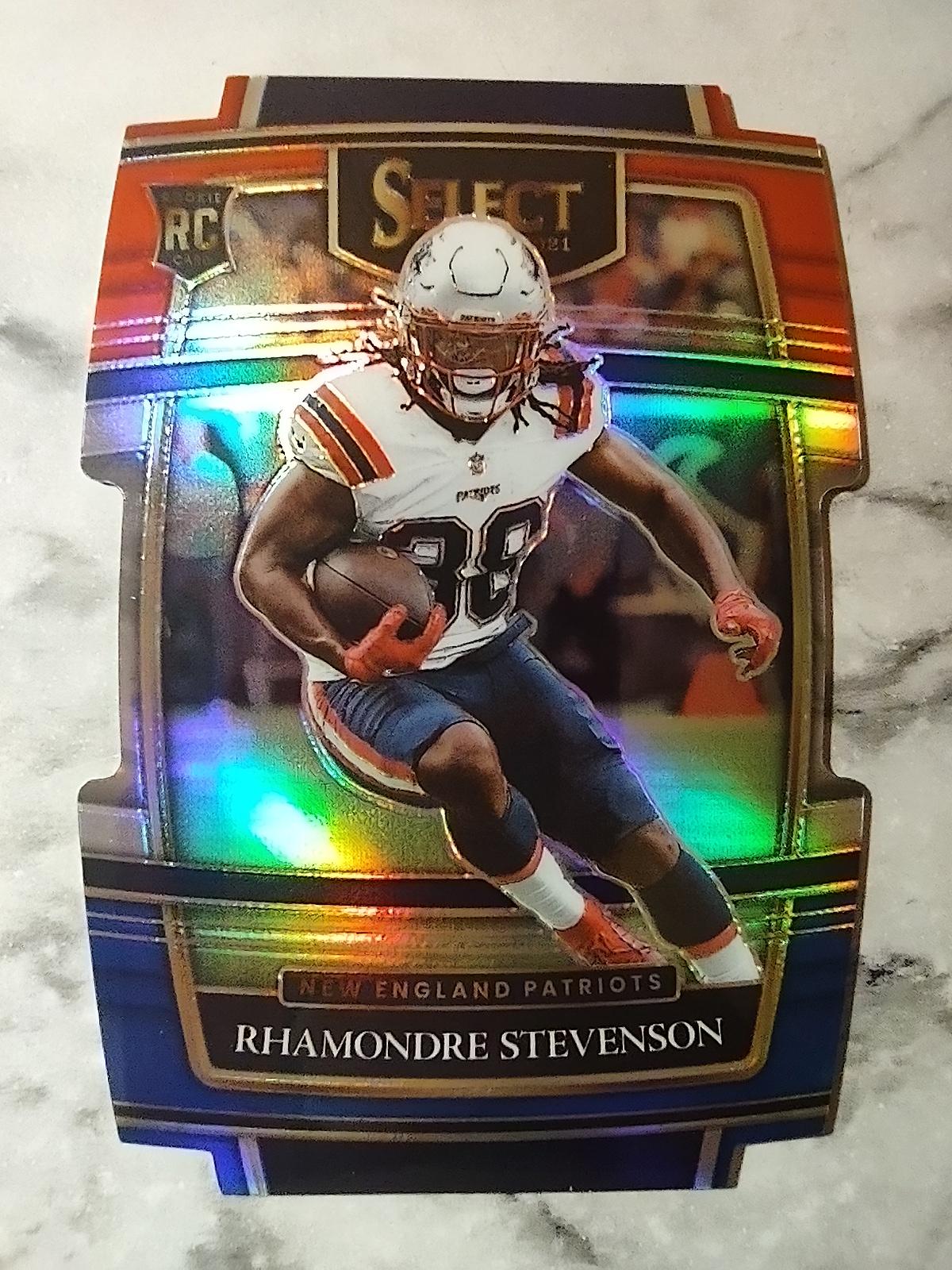 2021 Select Diecut Red & Blue Rookie Rhamondre Stevenson #75