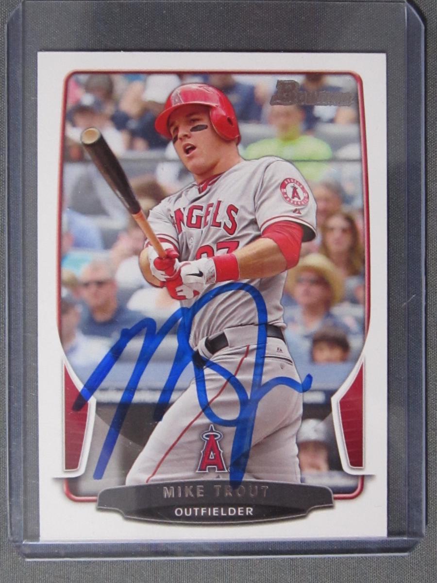 MIKE TROUT SIGNED SPORTS CARD WITH COA