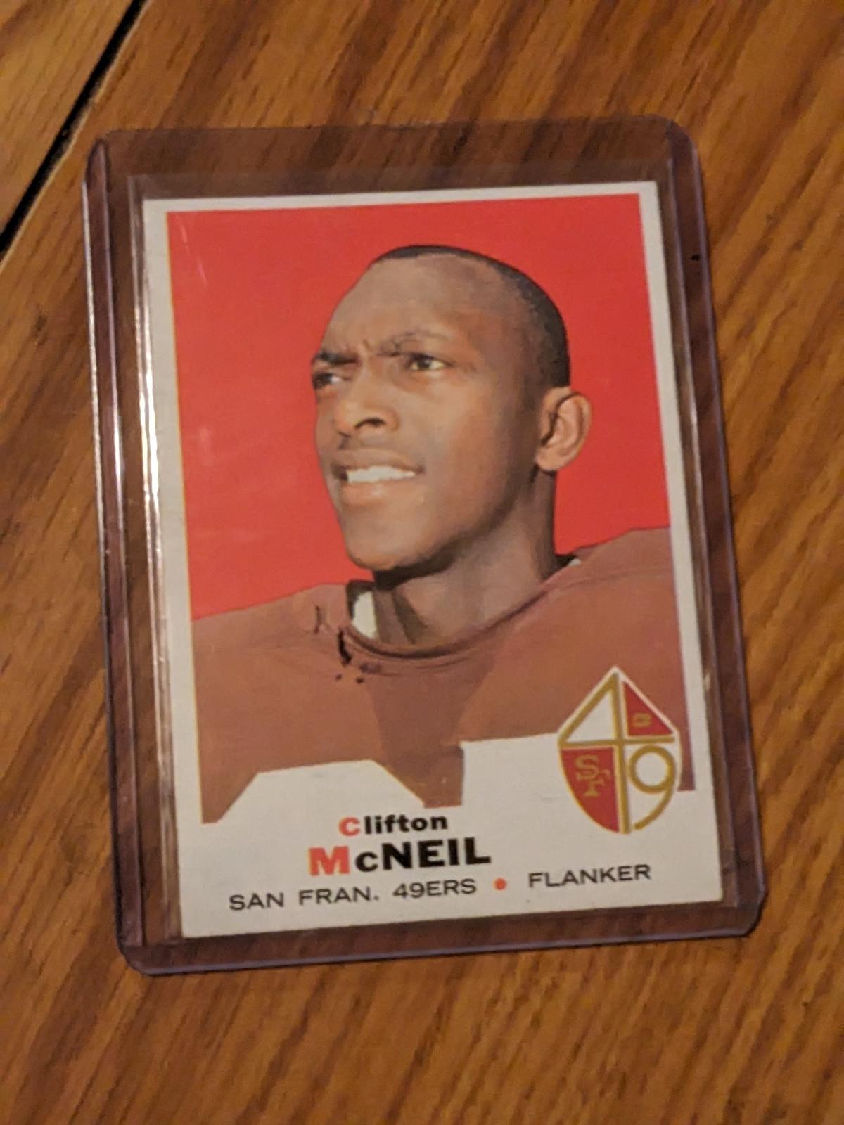 1969 Topps #135 Clifton McNeil RC Rookie San Francisco 49ers NFL Vintage Card