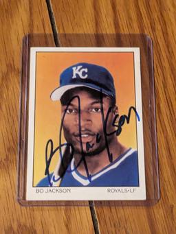 Bo Jackson autographed card w/coa