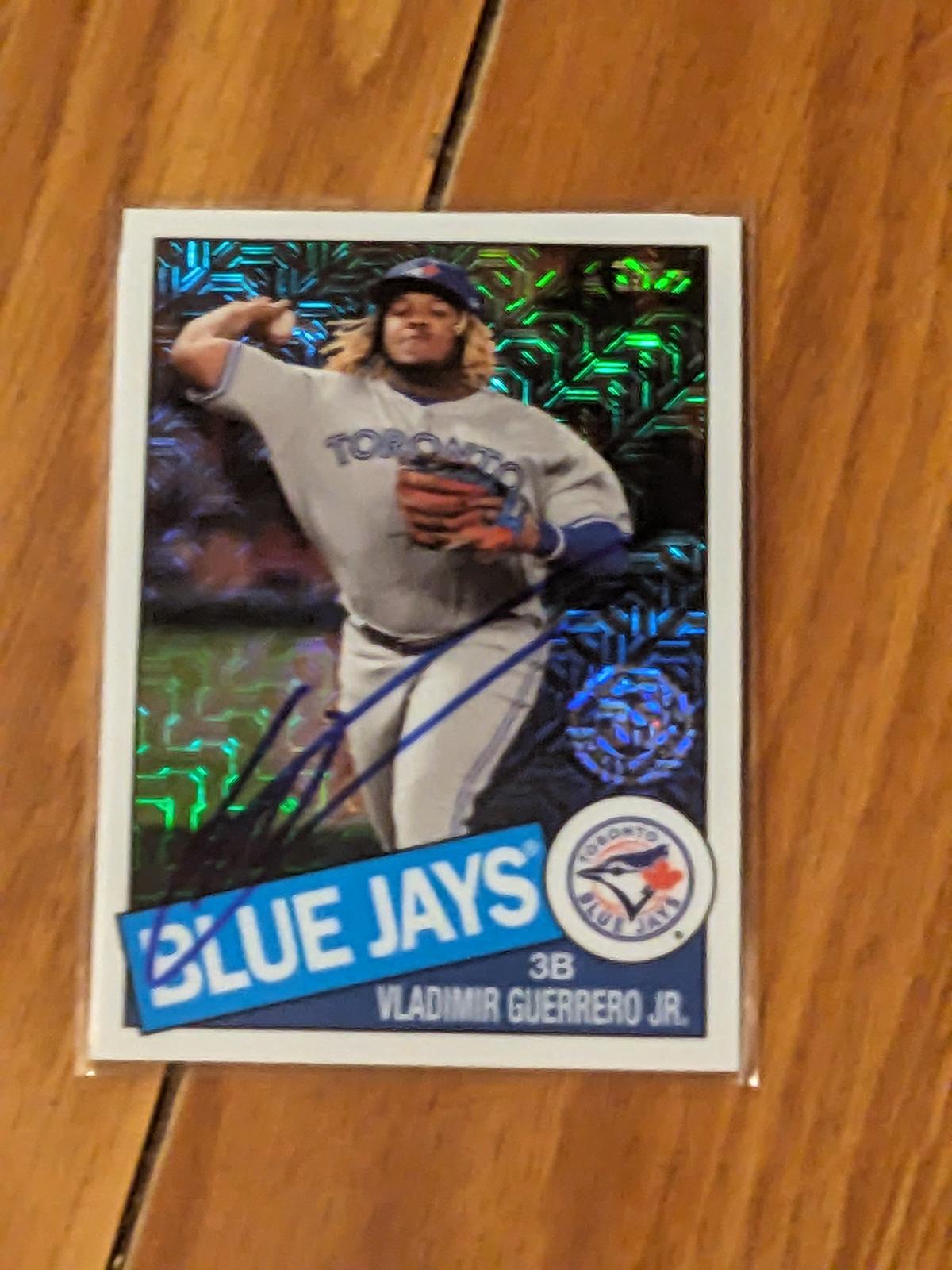 Vladimir Guerrero JR autographed card w/coa