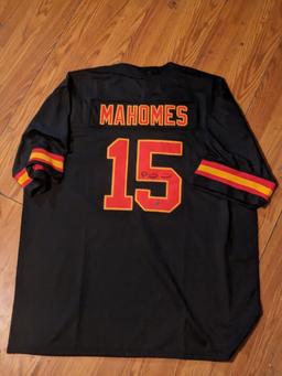 Patrick Mahomes II autographed jersey with coa