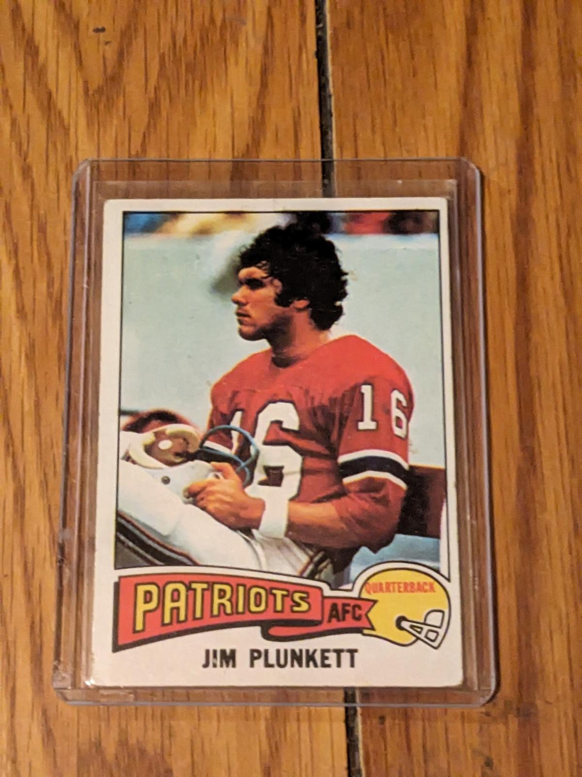 1975 TOPPS VINTAGE FOOTBALL CARD JIM PLUNKETT #321