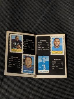 1969 TOPPS NFL Football #11 New York Giants Mini Card Stamps Album