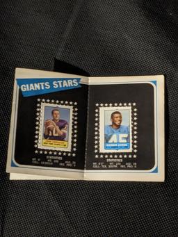 1969 TOPPS NFL Football #11 New York Giants Mini Card Stamps Album