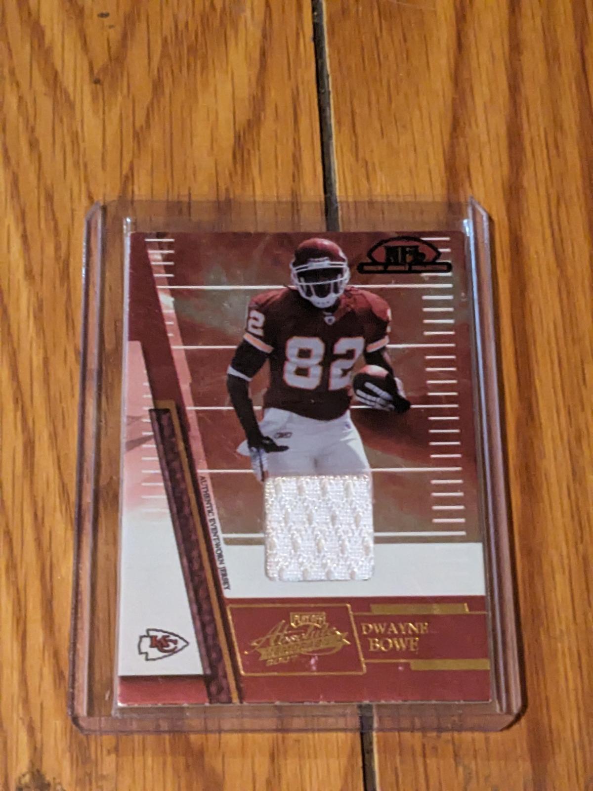 DWAYNE BOWE 2007 Playoff Absolute Memorabilia RJC-10 Rookie Jersey Collection