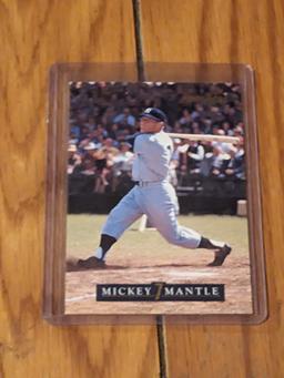 1992 Pinnacle Mickey Mantle #21 Hitting