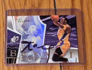 Kobe Bryant autographed card w/coa