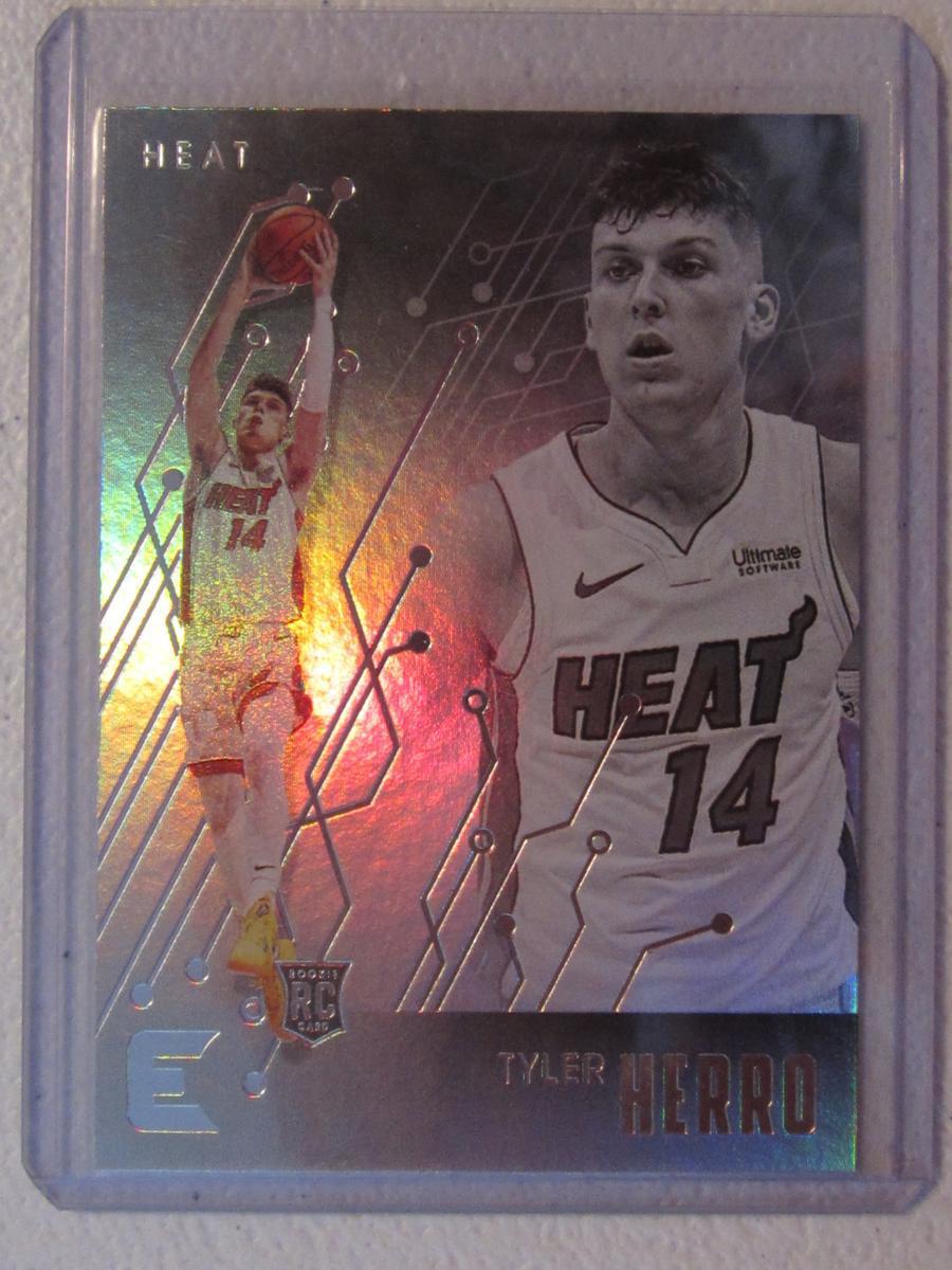 2019-20 CHRONICLES ESSENTIALS TYLER HERRO RC