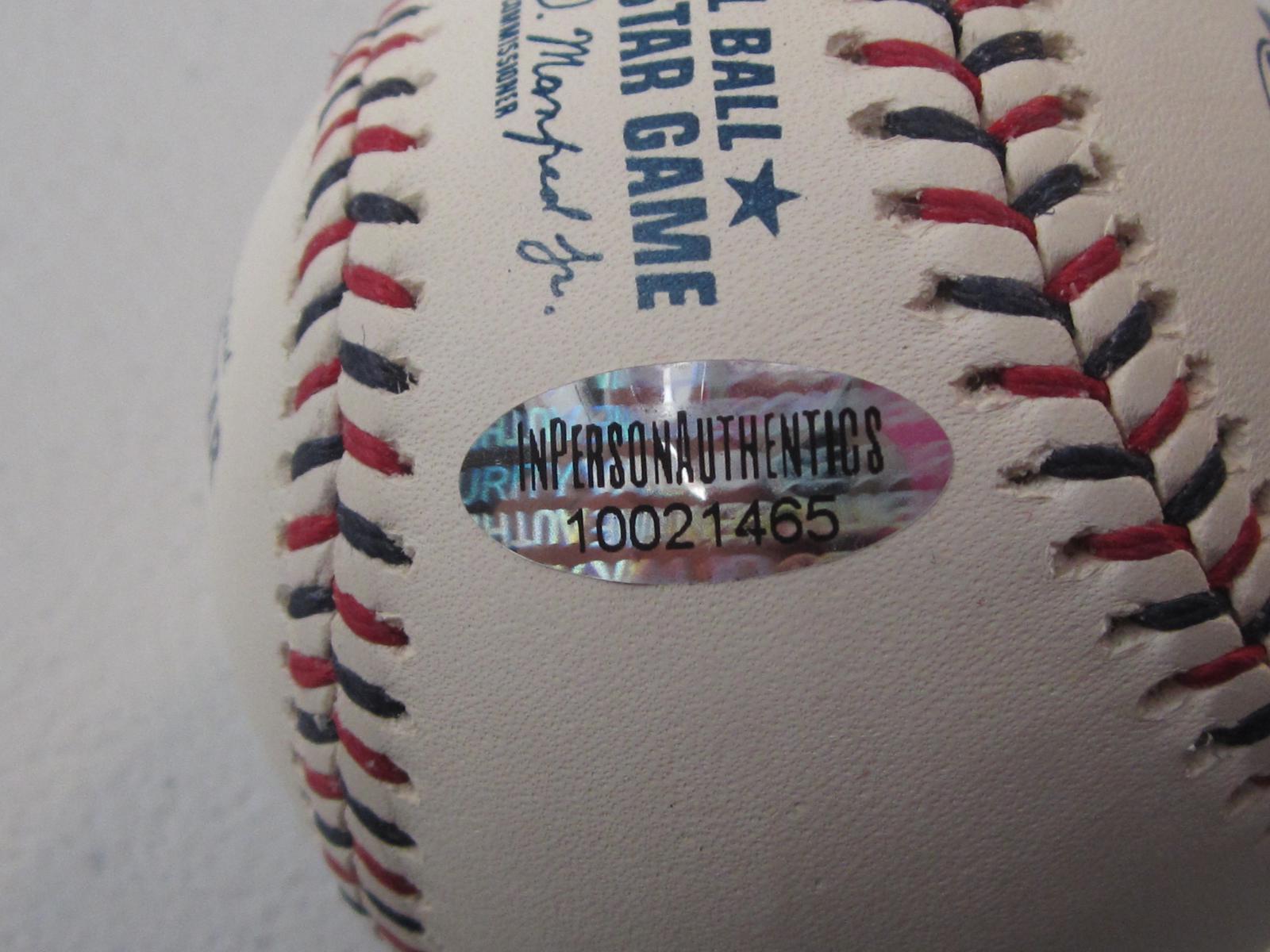 MIKE TROUT SIGNED BAEBALL WITH COA ANGELS