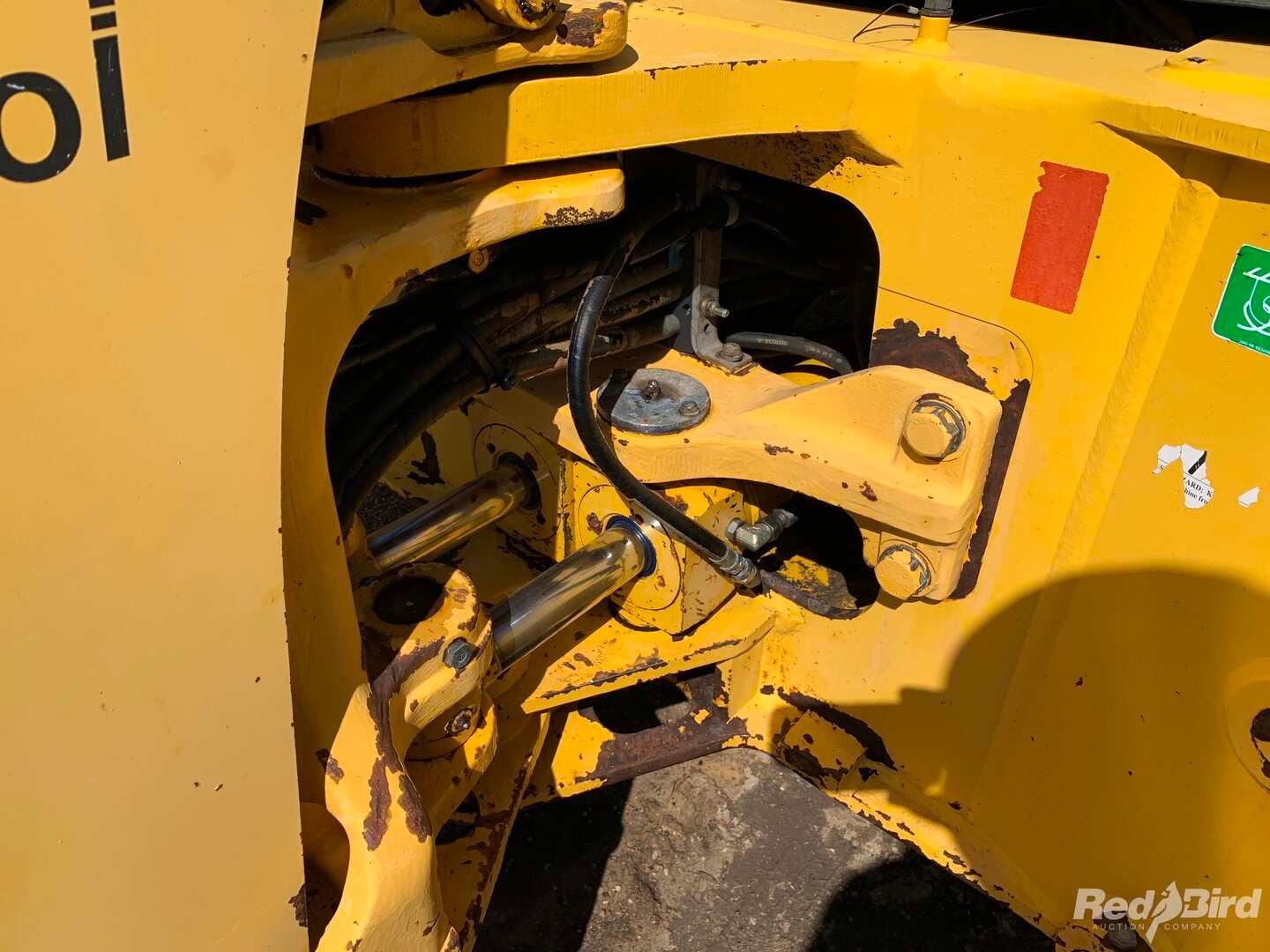 2006 KOMATSU WB-140