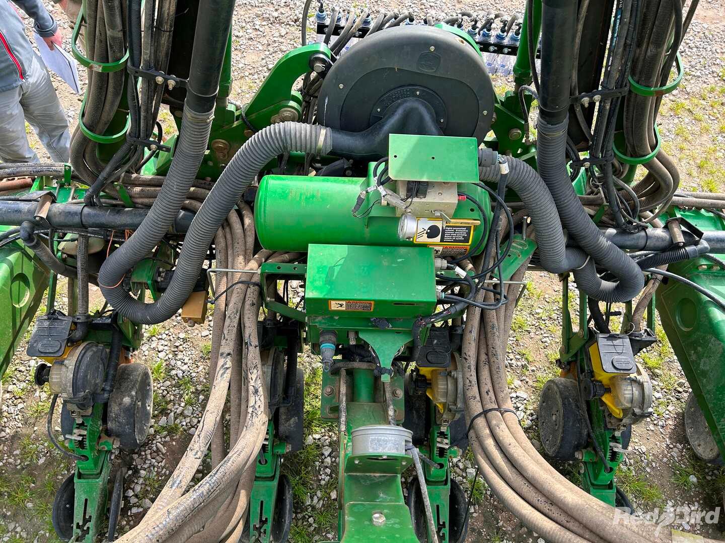 JOHN DEERE 1720 PLANTER