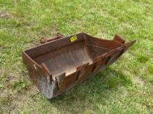 Excavator bucket with teeth CAT