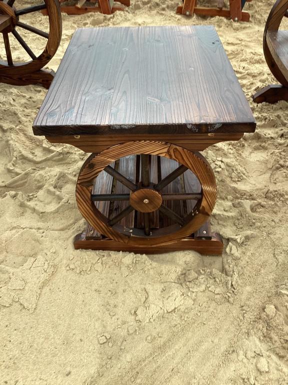 WOODEN WAGON WHEEL SIDE TABLE