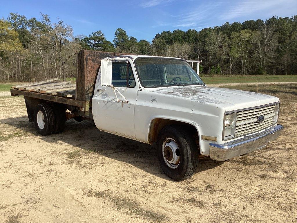 1984 CHEVROLET 2500 DUMP TRUCK