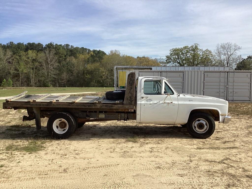 1984 CHEVROLET 2500 DUMP TRUCK