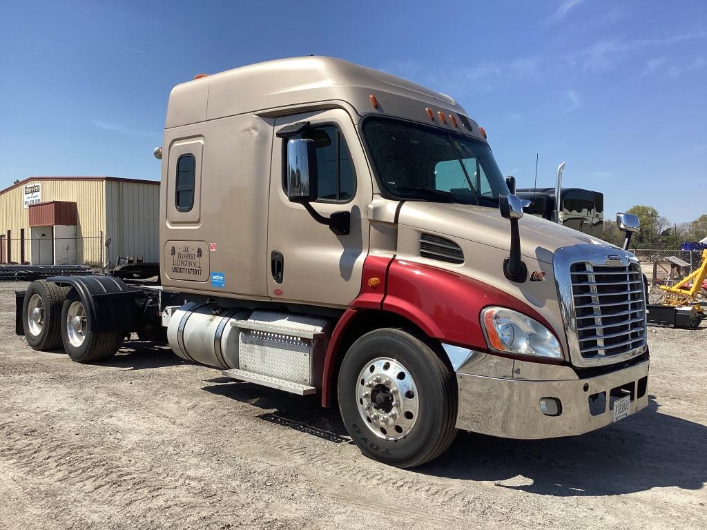 2017 FRIEGHTLINER CASCADIA SLEEPER