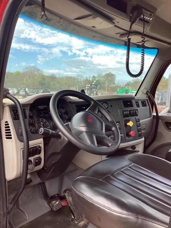 2019 PETERBILT 567 DAYCAB