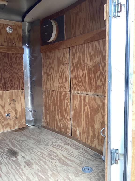 CARRY-ON ENCLOSED TRAILER